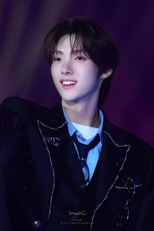 Youngjae-10.jpeg